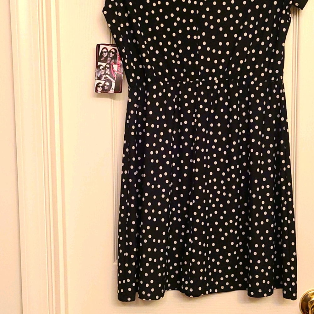 ❤️ NWT black polka dot dress - Picture 5 of 12